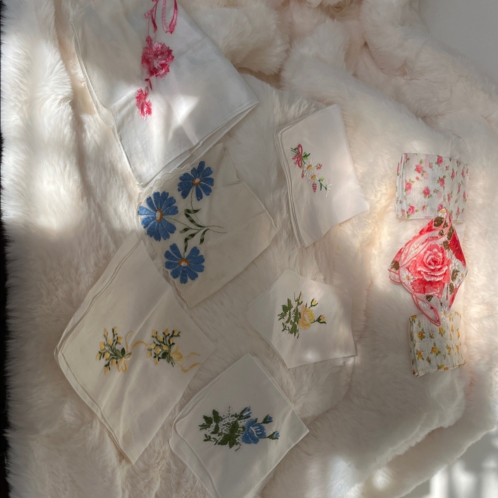 Lot of 9 vintage handkerchiefs